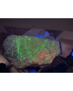 Willemite (UV-active!); Franklin Furnace, Sussex Co., NJ, USA; unique piece