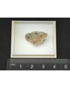 Bustamite (xls); Geisspfad, Binntal, Switzerland; TN; unique piece