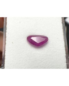 Ruby faceted; 9 x 5 mm; Mozambique; 1 unique piece
