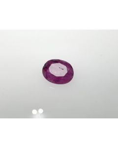 Ruby faceted; 5 x 6 mm; Mozambique; unique piece