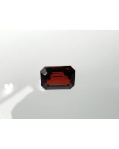Pyrope faceted; 7 × 5 mm; Czech Republic; unique piece
