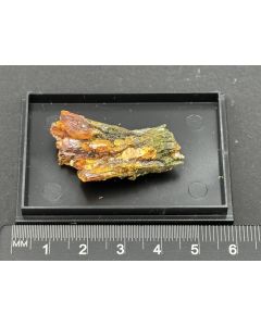 Orpiment xls; Shimen Mine, Changde, Hunan Province, China; Min; unique piece